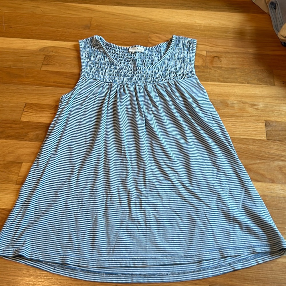 Gently worn women’s cotton sleeveless top size XS by Jane and Delancey